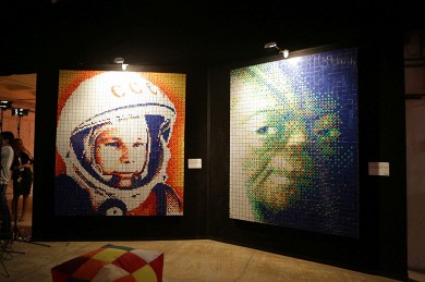 В центре дизайна ARTPLAY открылась выставка CubeArt, посвященная кубику Рубика