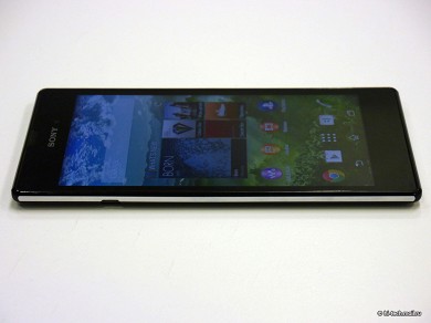 Первый взгляд на Sony Xperia T3: тонкий смартфон с большим экраном