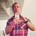 Дмитрий Медведев променял iPhone на Samsung GALAXY S4