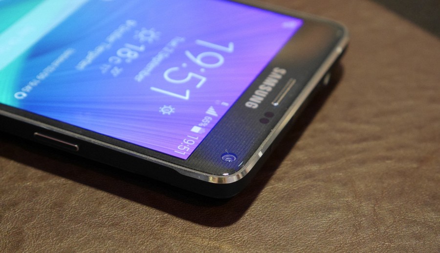 Samsung выпустит цельнометаллический смартфон среднего класса