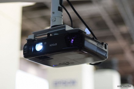 Epson на IFA 2014: не только проекторы, но и носимые гаджеты