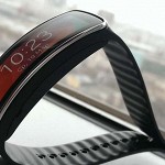Обзор Samsung Gear Fit: первое носимое устройство с изогнутым Super AMOLED