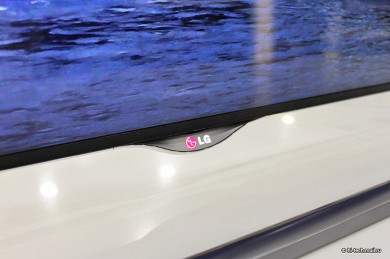 Обзор LG 65UB980V: телевизор Ultra HD с отличным звуком