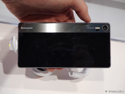 Lenovo на MWC 2015: тонкий камерофон Vibe Shot