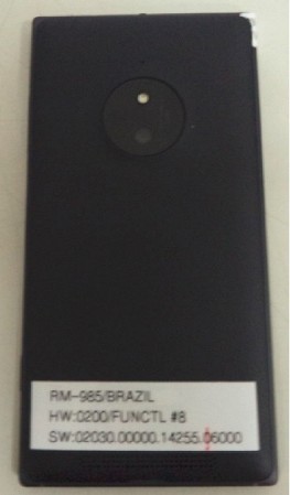 «Живые» фотографии и характеристики Nokia Lumia 830