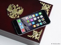 Капитан сборной России по футболу приобрел золотой iPhone 6