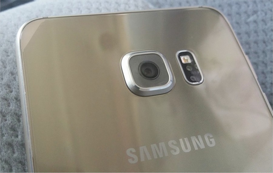 Первое «живое» фото Samsung GALAXY S6 Plus