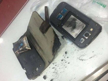 Взрыв Samsung GALAXY S3 удалось заснять на видео
