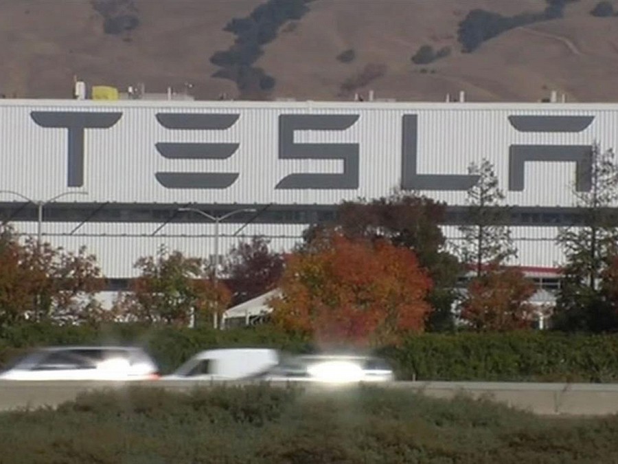 Tesla представила аккумулятор для дома