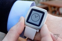 Смарт-часы Pebble с цветным экраном представлены официально