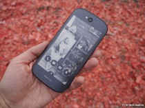 Китайцам хотят продать миллион российских YotaPhone 2
