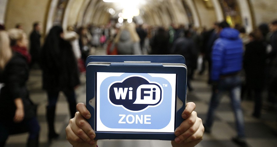Wi-Fi в московском метро стал легален для всех