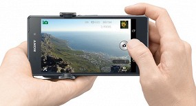 Sony QX1 превратит смартфон в беззеркальную камеру