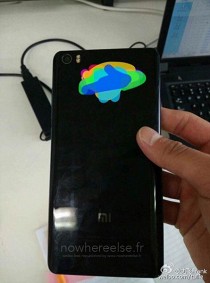 Фото и «начинка» неанонсированного смартфона Xiaomi