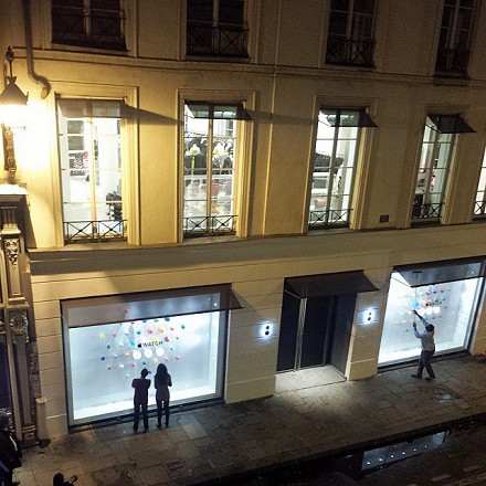 Apple Watch показались в Париже в преддверии Недели моды