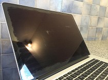 Пользователи MacBook Pro бьют тревогу