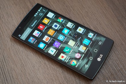 Кожаный смартфон LG G4 разлетелся на части