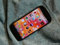 Сооснователю Apple отправили смартфон из России