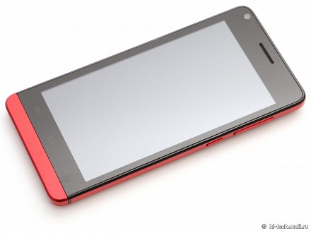 Explay Tornado: удобный смартфон с тремя SIM-картами