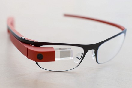 Новые Google Glass будут созданы совместно с Ray-Ban и Oakley