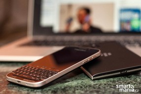 BlackBerry представила смартфоны Classic, красный Passport и новые сервисы