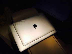 12-дюймовый MacBook Air Retina «засветился» на фото