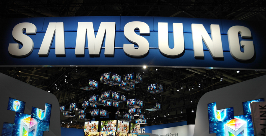 Samsung готовит гнущийся экран для смартфонов в 2015 году