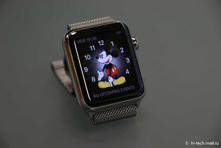 Аналитики вдвое снизили прогноз по продажам Apple Watch