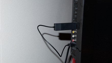 Microsoft Wireless Display Adapter — HDMI без проводов
