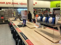 В России ажиотаж в магазинах: огромные очереди за техникой даже ночью