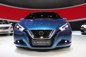 Nissan представила автомобиль-гаджет Lannia