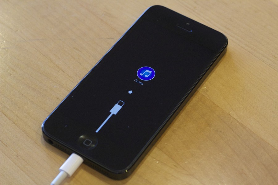 Найдено вредоносное ПО, способное заразить Apple iPhone без Jailbreak