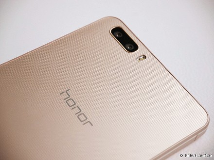 Обзор Huawei Honor 6 Plus: зачем смартфону двойная камера?