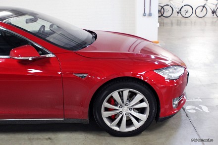 Обзор Tesla Model S: самый технологичный электромобиль